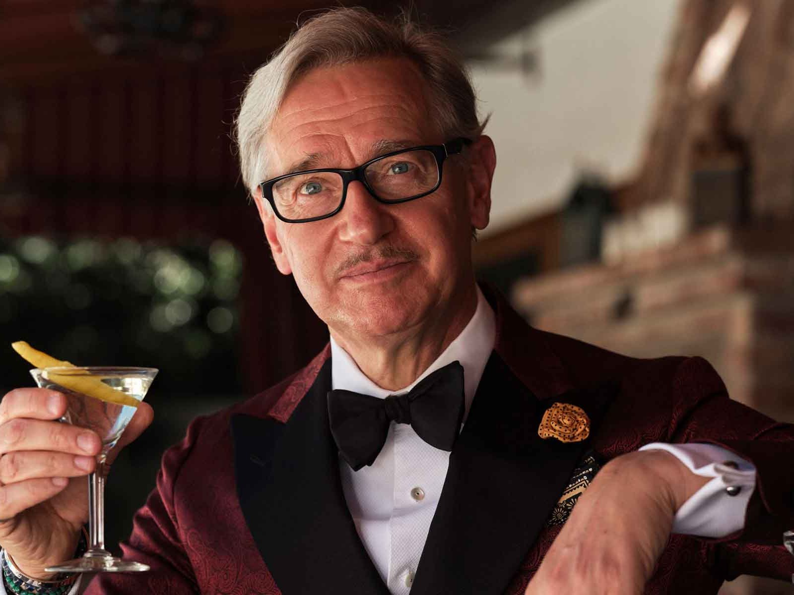 Paul Feig in cocktail mood