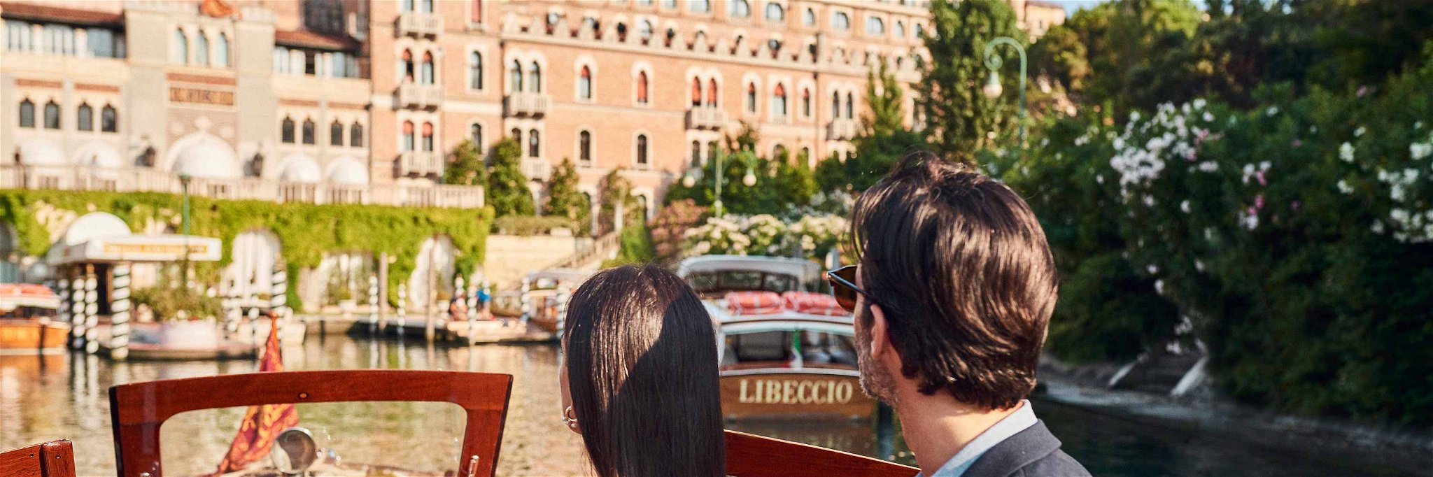 Mit dem hoteleigenen Schnellboot erreichen die Gäste des »Hotel Excelsior Venice Lido Resort«&nbsp;das historische Zentrum Venedigs in nur 20 Minuten.