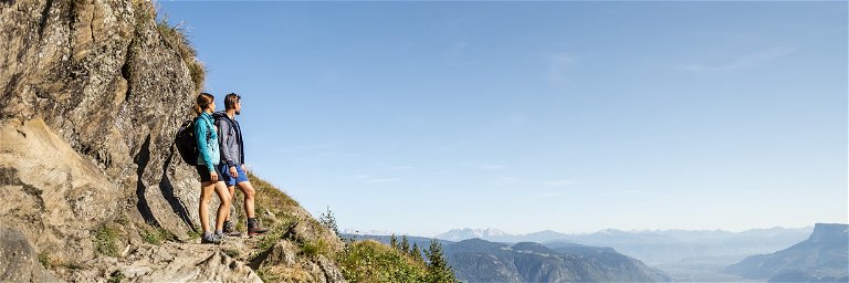 Wandern in Südtirol: Blick ins Tal