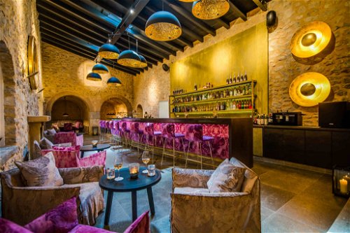 Seit Sommer 2018 erlebt man das Luxushotel auf Mallorca mit erstklassigen Restaurants und Bars.