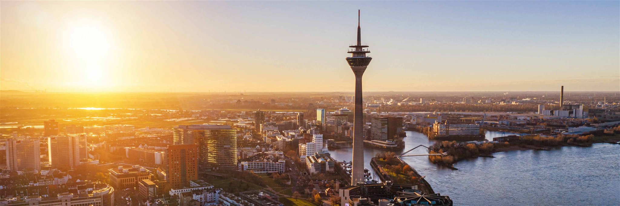 Düsseldorf am Rhein zählt deutschlandweit zu den Städten mit der höchsten Lebensqualität.&nbsp;