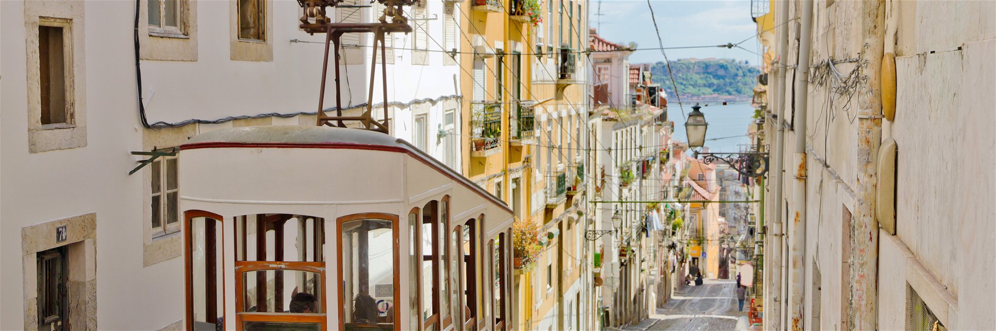 In Lissabon geht es mit den Coronazahlen steil bergauf – zum Leidwesen der Einheimischen und der Touristen.