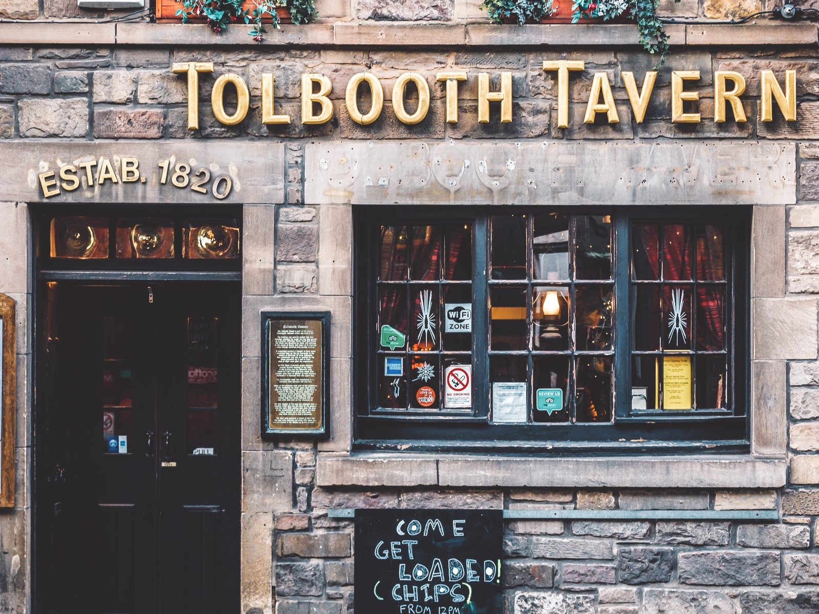 Tolbooth Tavern, one of nine leases in Edinburgh being offered by&nbsp;Star Pubs &amp; Bars