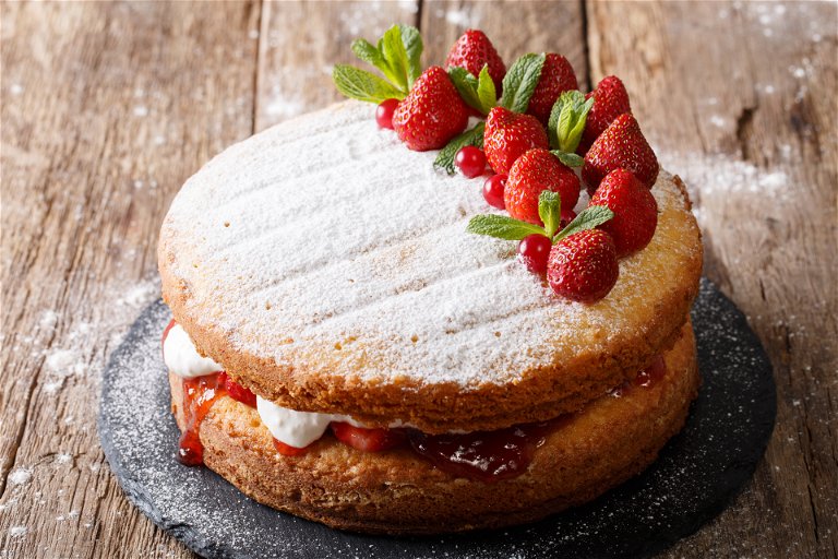 Victoria sponge cake, decorated with strawberries