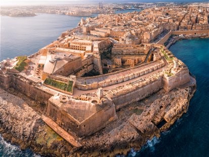 Blick auf Fort St. Elmo, eine Sehenswürdigkeit von Malta.