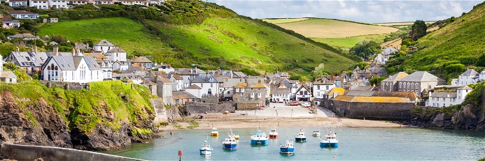 Besides the stunning landscapes, Cornwall is also famous for its seafood, meat pasties&nbsp;and ice cream.&nbsp;