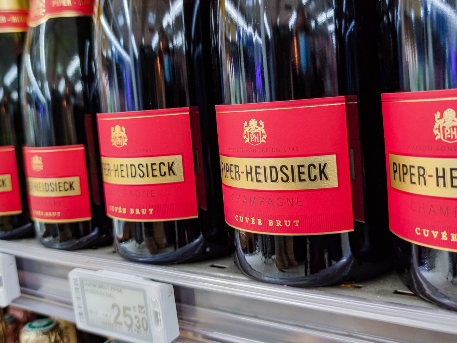 Piper-Heidsieck Champagne for sale in France.