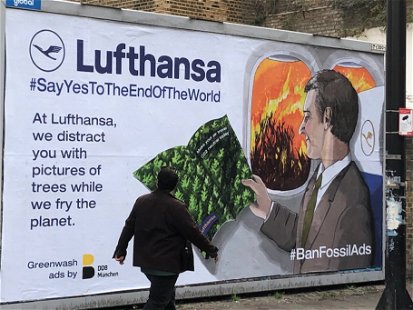 A message from climate activists for Lufthansa and other airlines.