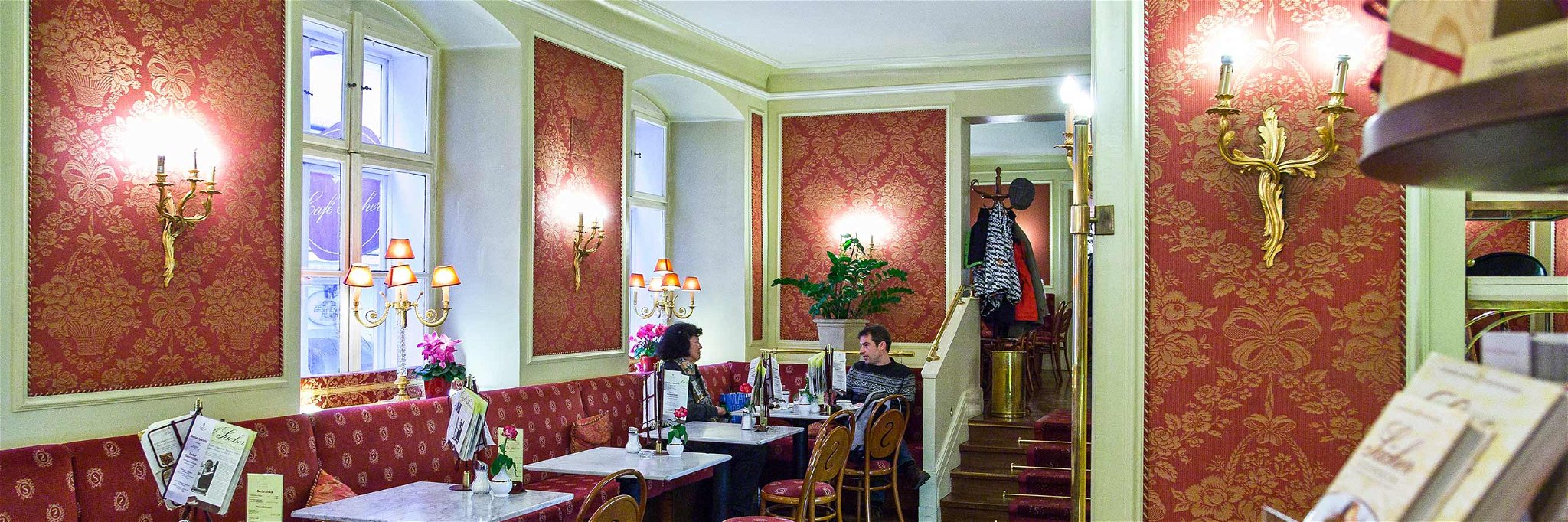 Das Innsbrucker »Café Sacher« rentiert sich nicht mehr.
