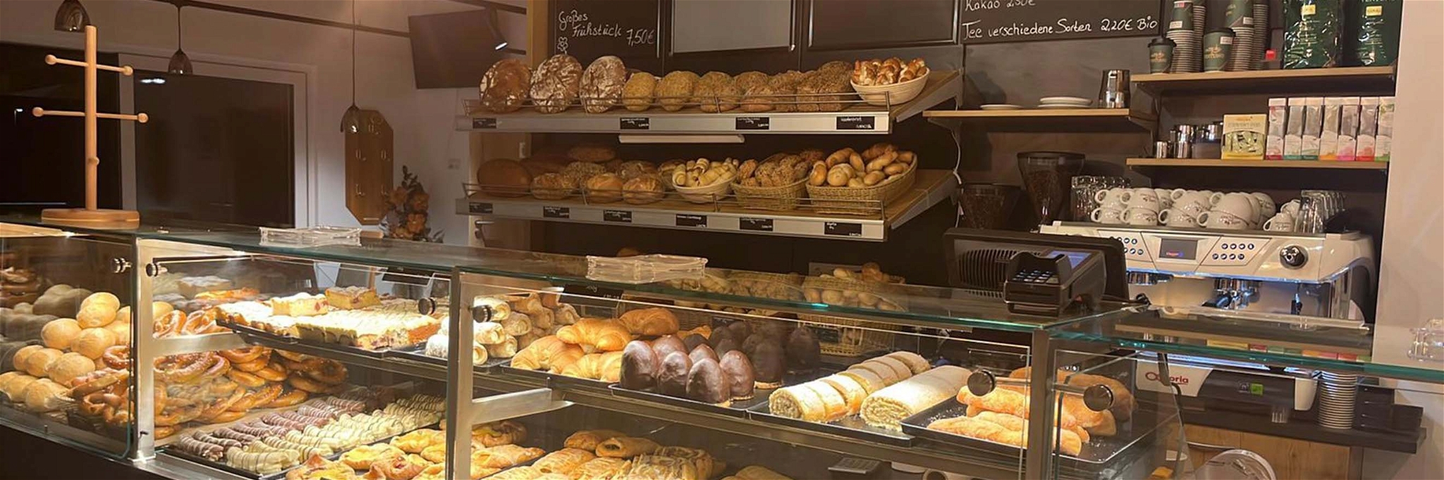In der aktuellen Situation ist es für Bäckereien nicht leicht. Robert Schönhofer hat sich trotzdem getraut, eine eigene Landbäckerei zu eröffnen.