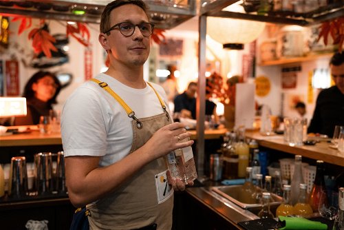 Barkeeper Günther Strobl.