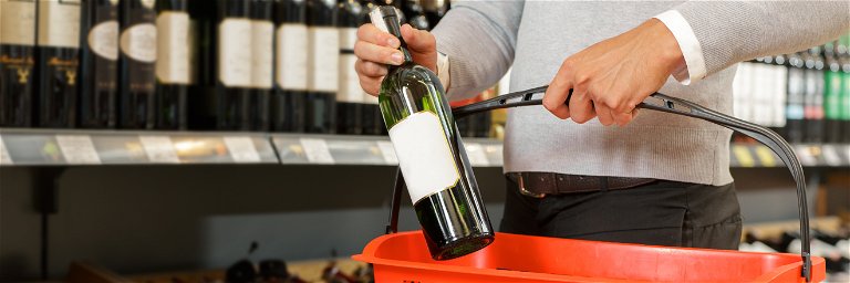 How to get bang for your buck when buying wine isn't hard with these tips.