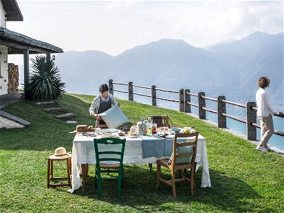 In das Tessiner «Rustico del Sole» wird man zu seinem «Just a table for 2» mit dem Helikopter gebracht.