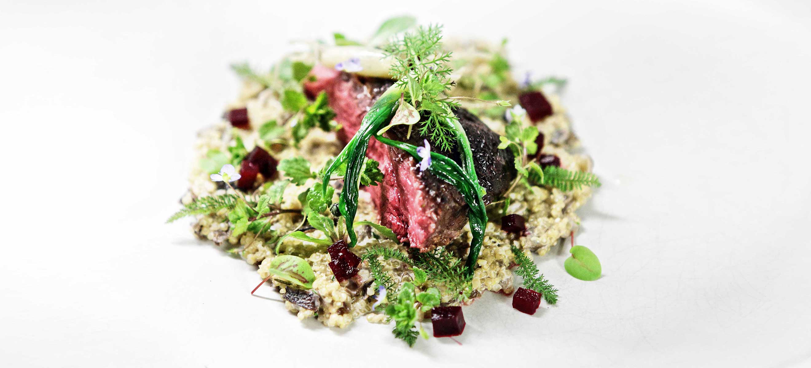 Rindernacken mit Frühlingskräutern - Rezepte - Falstaff