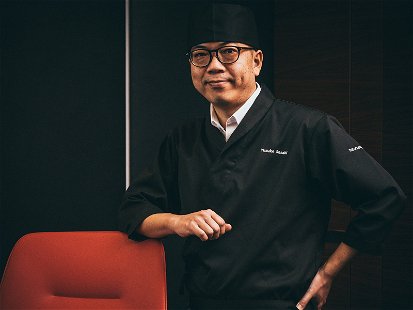 Küchenchef Yusuke Sasaki&nbsp;kochte für namhafte Restaurants auf Okinawa, die als «Insel der Hundertjährigen» bezeichnet wird.