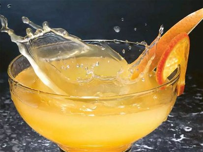 Statt Ananas- oder Orangensaft eignen sich auch Mandarinen für fruchtige Cocktailvariationen.&nbsp;
