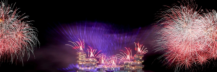 Bei der feierlichen Eröffnungsparty des »Atlantis The Royal« war nicht nur das Feuerwerk faszinierend.