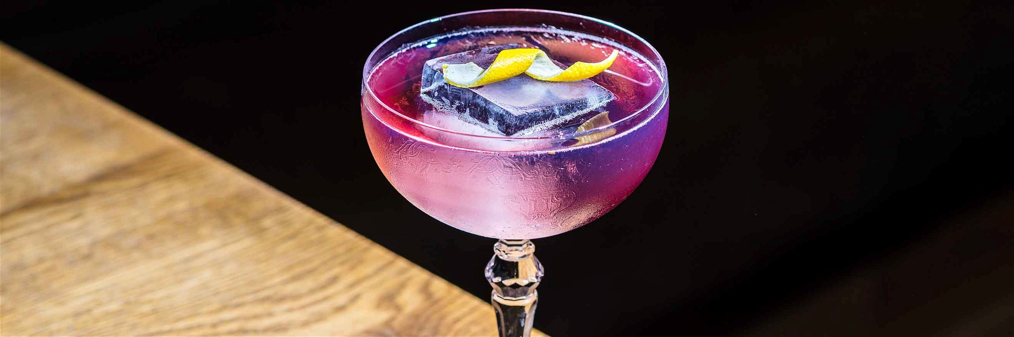 Der Cocktail «The sinners sin» wird mit Hendrick’s Orbium Gin zubereitet, der nur in ausgewählten Bars serviert wird.