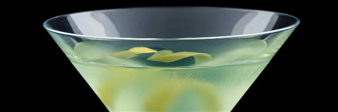 Chartreuse verte mit Gin: Genießen mit Stil.