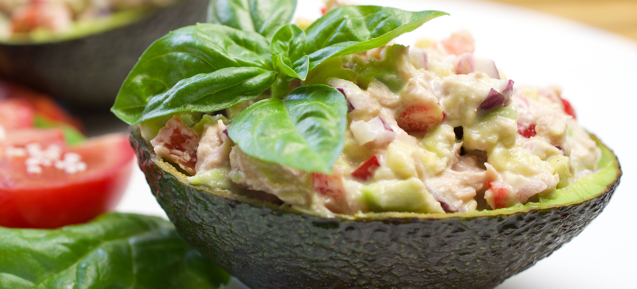 Gegrillte Avocado mit mariniertem Thunfisch - Falstaff