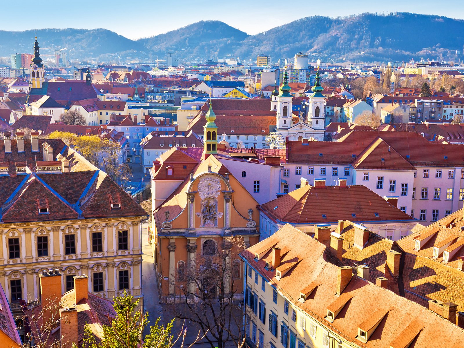 Feiern über den Dächern der Grazer Altstadt ist allseits beliebt.