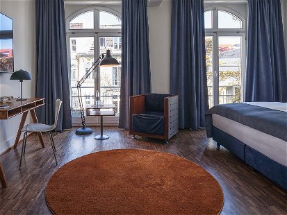 In Zimmern von 18 bis 45qm und in den Kategorien Classik, Premium, Prestige, Apartment und Superior-Apartment können die Gäste im Hotel übernachten.