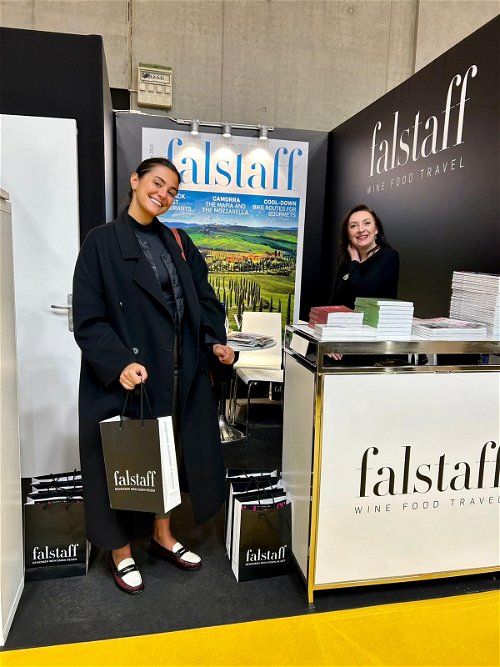 Falstaff booth at Vinexpo: Tara Albini (left) &amp; Lenka Peugniez