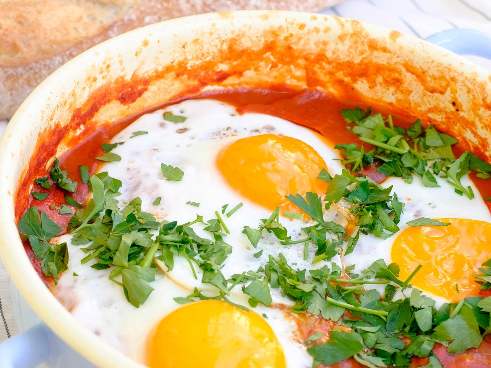 Shakshuka: Egg and Tomato Breakfast
