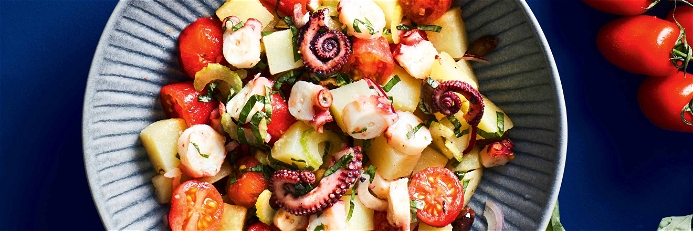 Octopus Salad with tomatoes &amp; potatoes&nbsp; Foodstyling:&nbsp;Thomas Steinmann