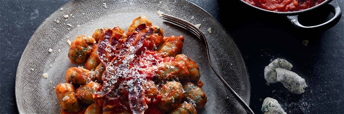 Spinach Gnocchi with Bacon and Tomato Sauce
