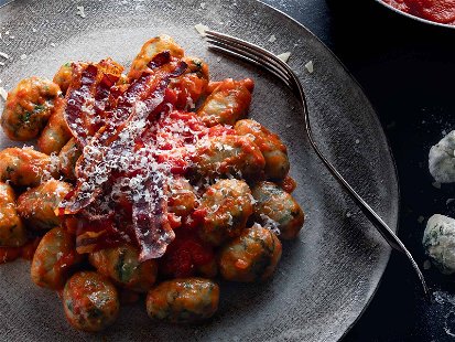 Spinach Gnocchi with Bacon and Tomato Sauce