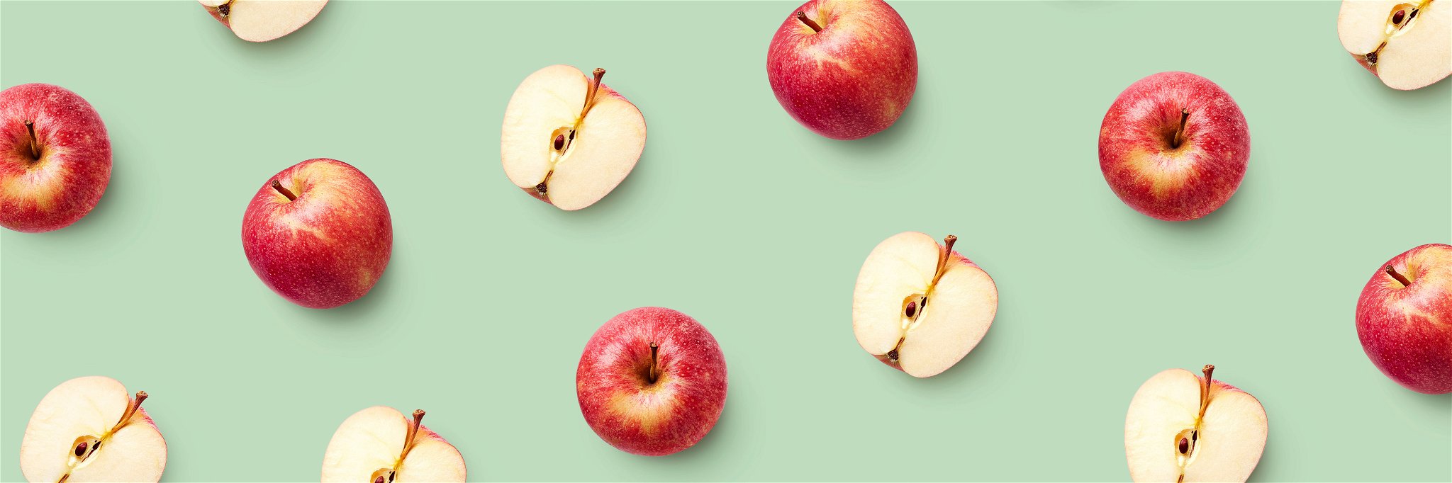 Der Apfel ist ein echtes Superfood und damit die perfekte Alternative zu Beeren aus dem Import.