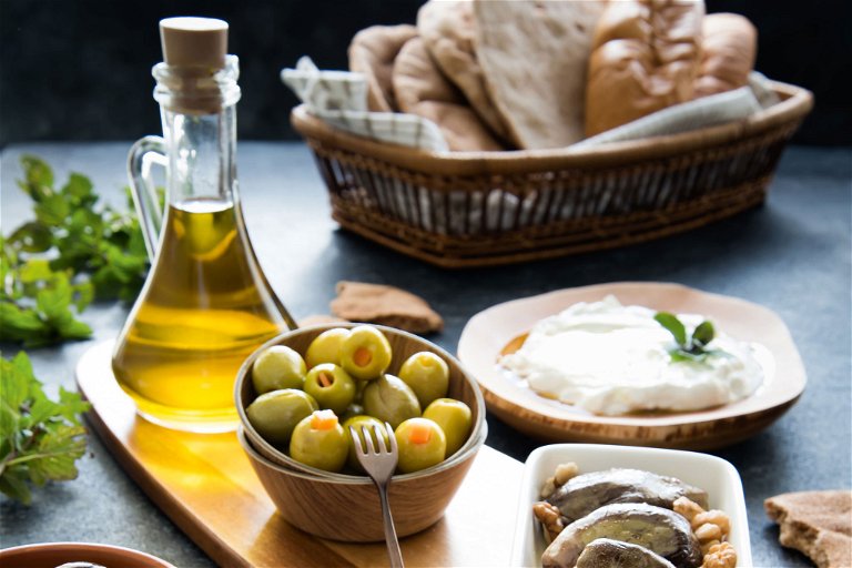 Neben den Olivensorten Arbequina und Picual werden besonders in Spanien noch die unbekannten Sorten Brava und Manza wieder kultiviert.