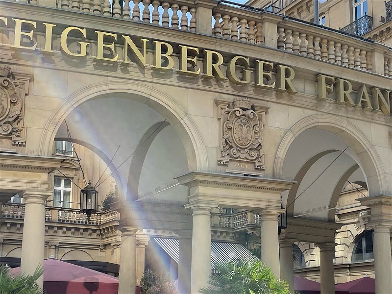 Die Falstaff Champagnergala Frankfurt findet im edlen Ambiente des »Steigenberger Frankfurter Hof« statt.