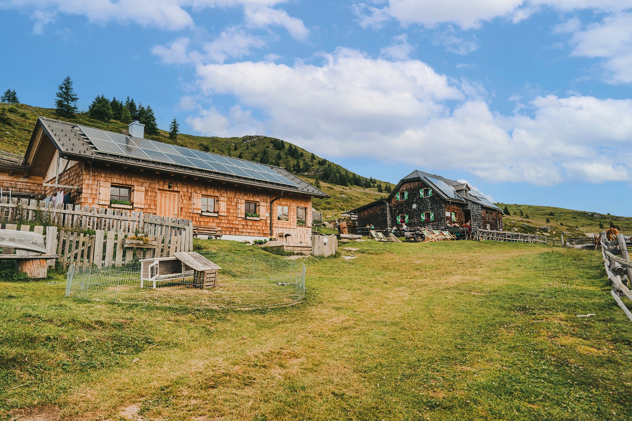 Die Millstätter Hütte eignet sich perfekt als Ausgangspunkt für Wanderungen und auch zum Einkehren danach.