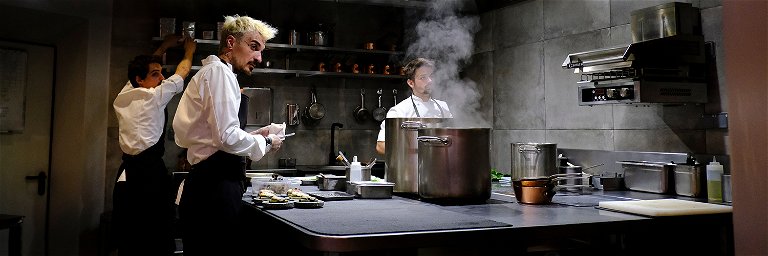 Chefs in the heart of a Parisian gourmet temple.