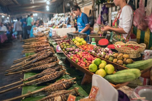 Auf den Märkten von Laos und Kambodscha wird mancherlei Exotisches angeboten.
