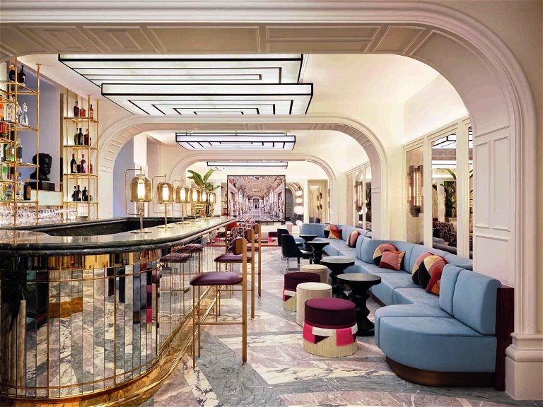 Das luxuriöse »W Hotel Rome«  ist der erste italienische Ableger der Lifestyle-Hotelkette 
»W Hotels«. 