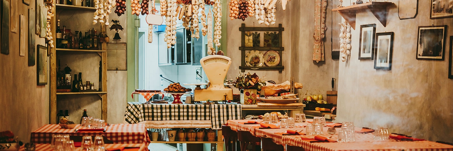 Für feine, authentische italienische Küche muss man nicht unbedingt ins Nachbarland fahren. Die gemütliche Osteria gibt es auch bei uns ums Eck. Versprochen!