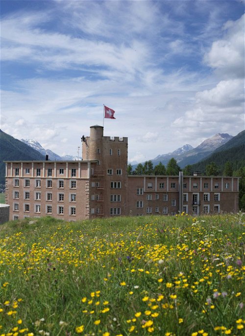  Das «Hotel Castell» in Zouz im Oberengadin. 