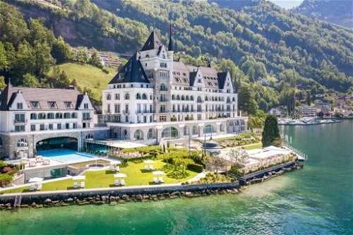 Das «Park Hotel Vitznau» verfügt über einen eigenen Anlegesteg und hoteleigene Boote für Ausflüge mit den Gästen. Der exklusive Seezugang samt Liegewiese lädt zu einer Erfrischung im Vierwaldstättersee ein. 