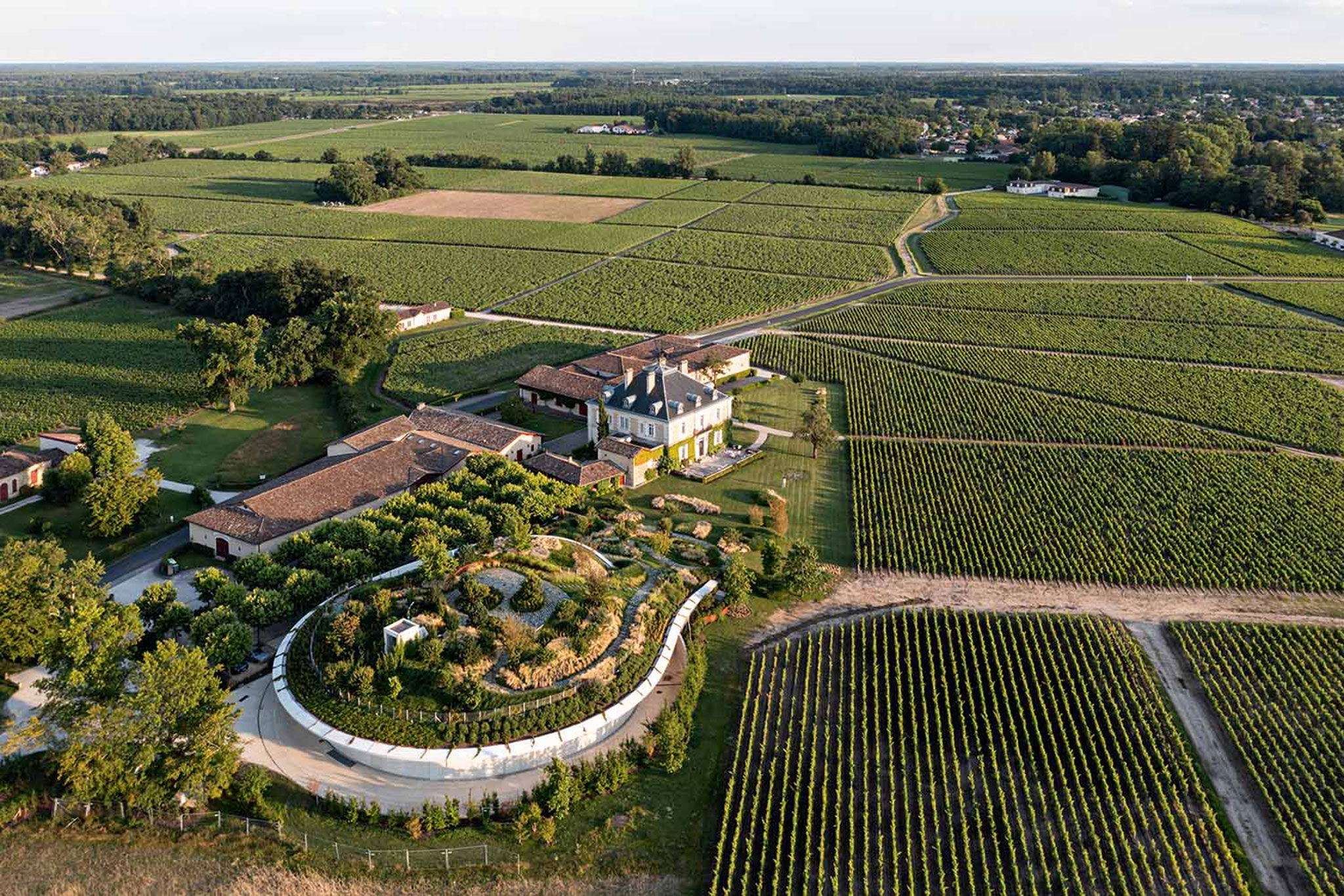 Château Haut-Bailly: People Like It In Magnum - Falstaff