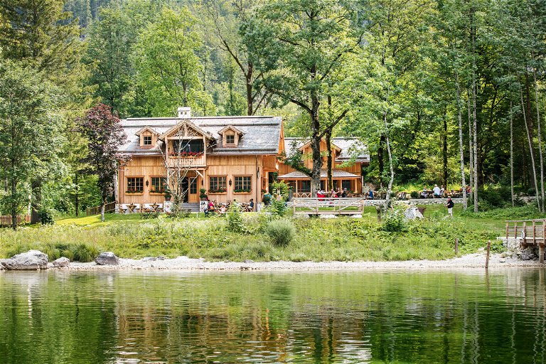 Authors such as Friedrich Torberg and Arthur Schnitzler already appreciated the special atmosphere of the "Seewiese" in Altaussee