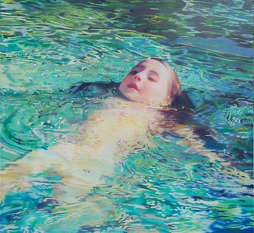 »Girl in pool«.