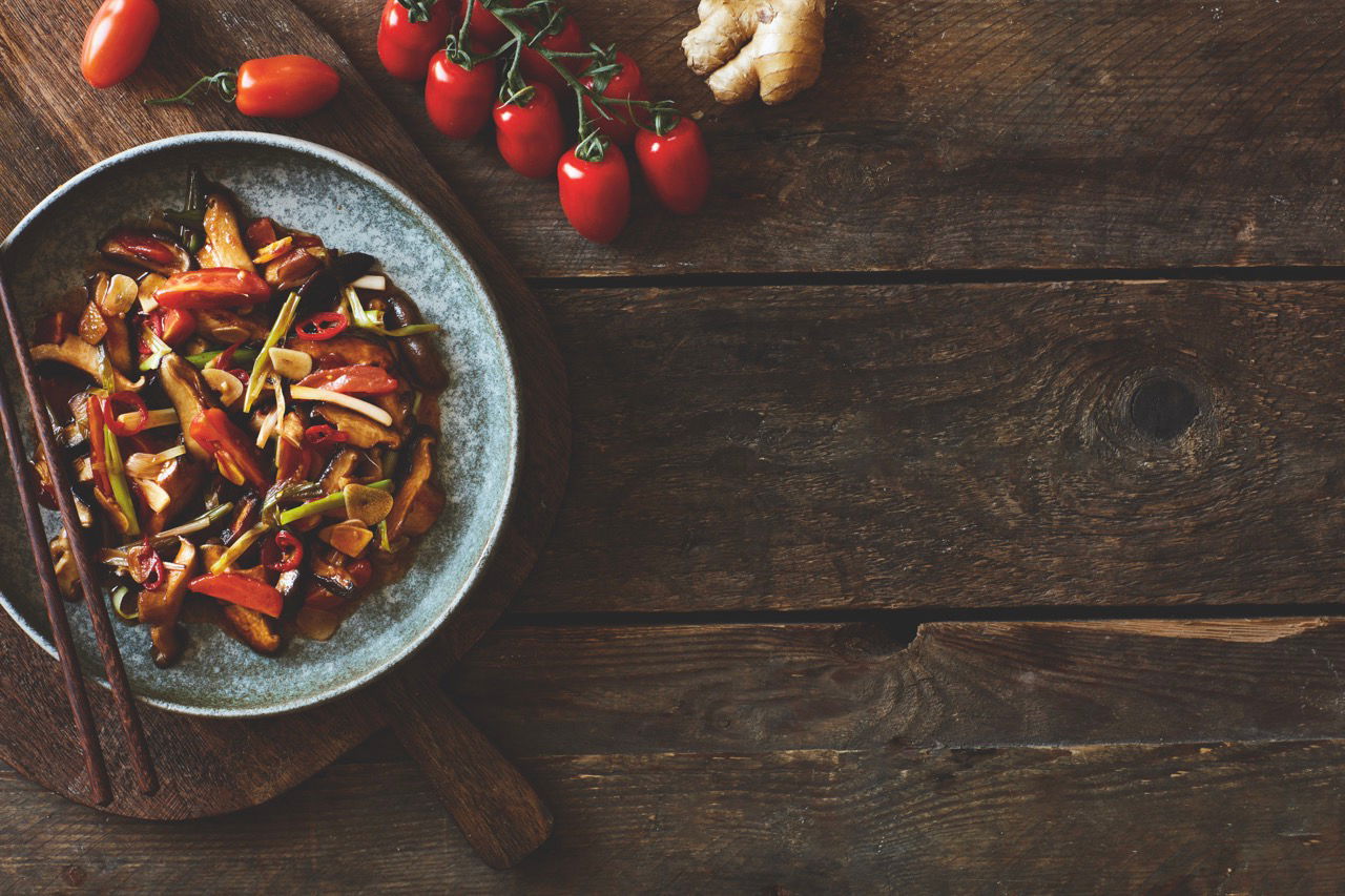 Gebratene Shiitake-Pilze mit Paradeisern und Ingwer - Rezepte - Falstaff