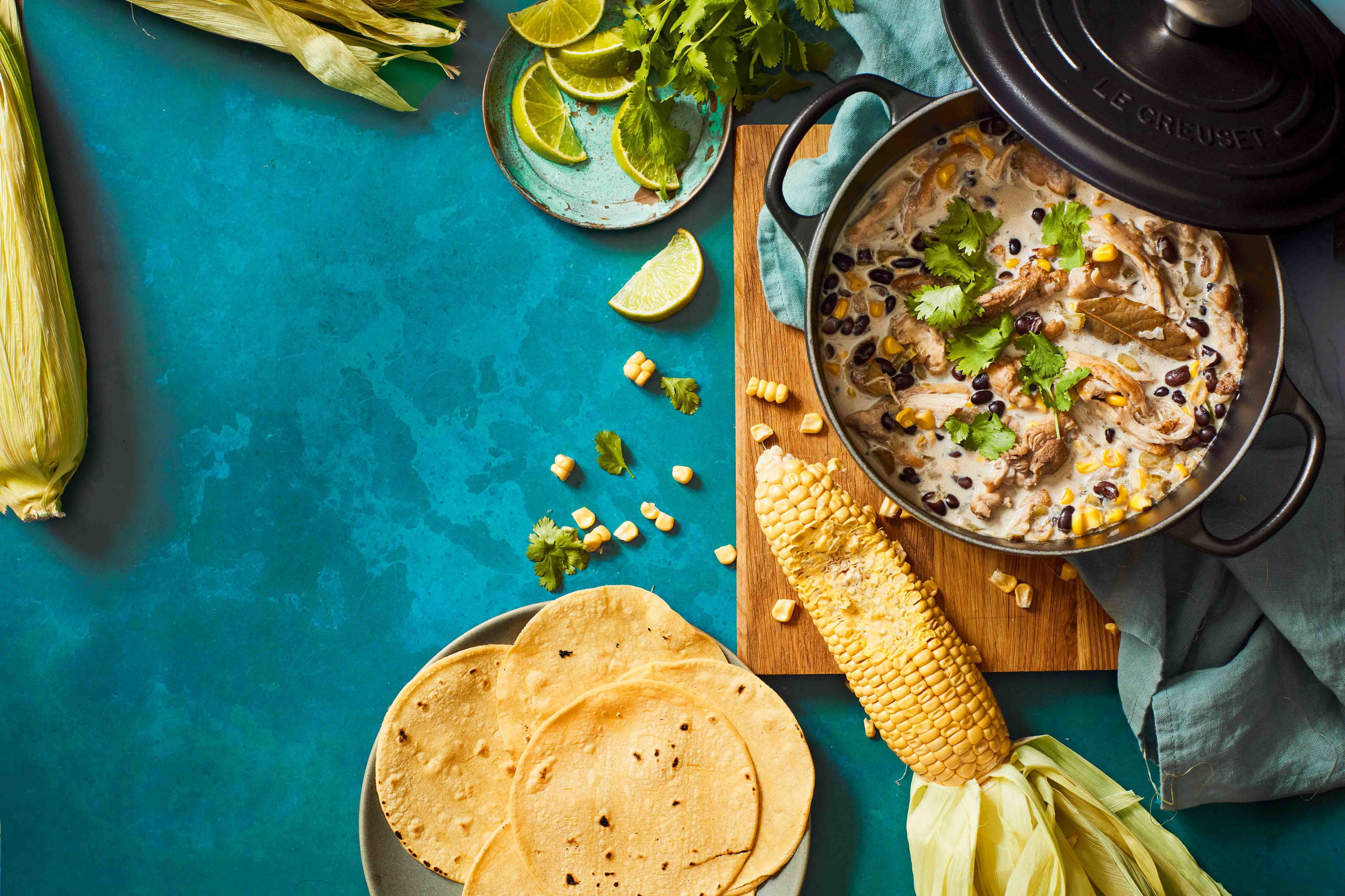Black Bean Chowder mit Hendl und Maistortillas - Rezepte - Falstaff