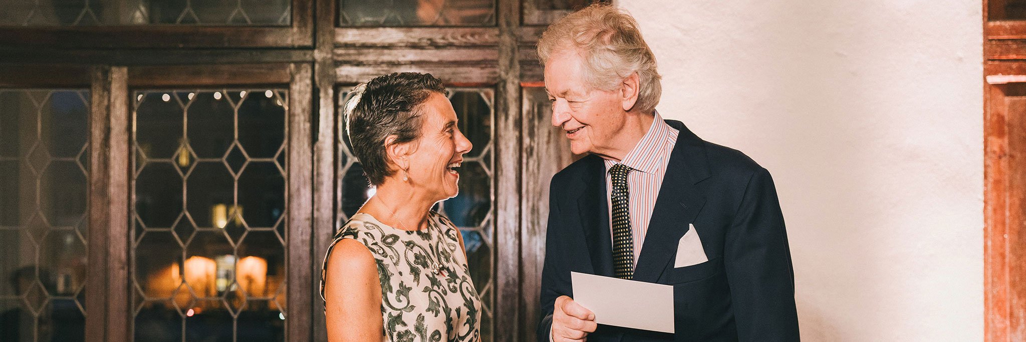 Giovanni Geddes da Filicaja mit Karole Vail, Direktorin der Peggy Guggenheim Collection.