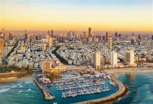 Tel Avivs Croisette:
Über insgesamt 14 Kilometer zieht sich wunderschöne Uferpromenade entlang des Sandstrands.