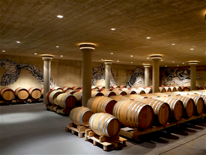 Im Keller von Christoph Neumeister in Straden reifen die Weine der Perfektion entgegen.