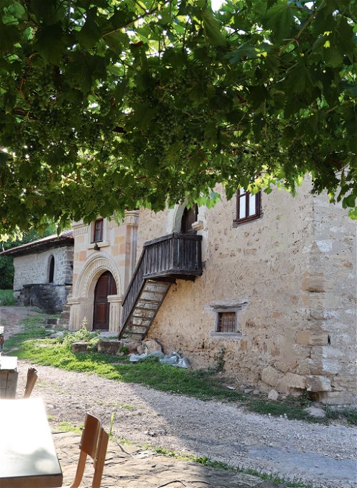 Immer mehr Menschen aus dem In- und Ausland besuchen die Rajac-Weinkeller (Rajačke pivnice) in der Nähe von Negotin.